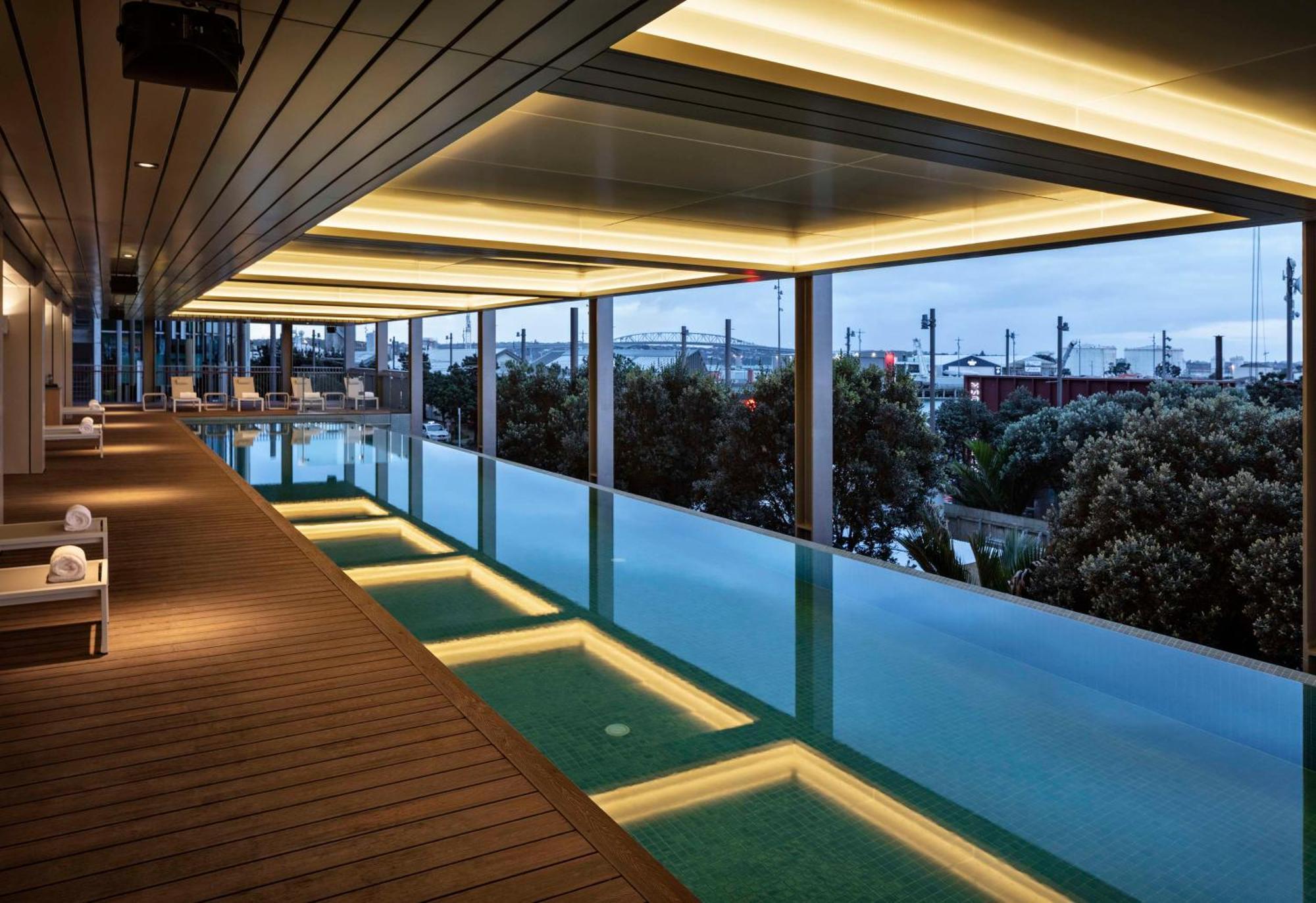 מלון Park Hyatt אוקלנד מראה חיצוני תמונה The pool at the 12th floor